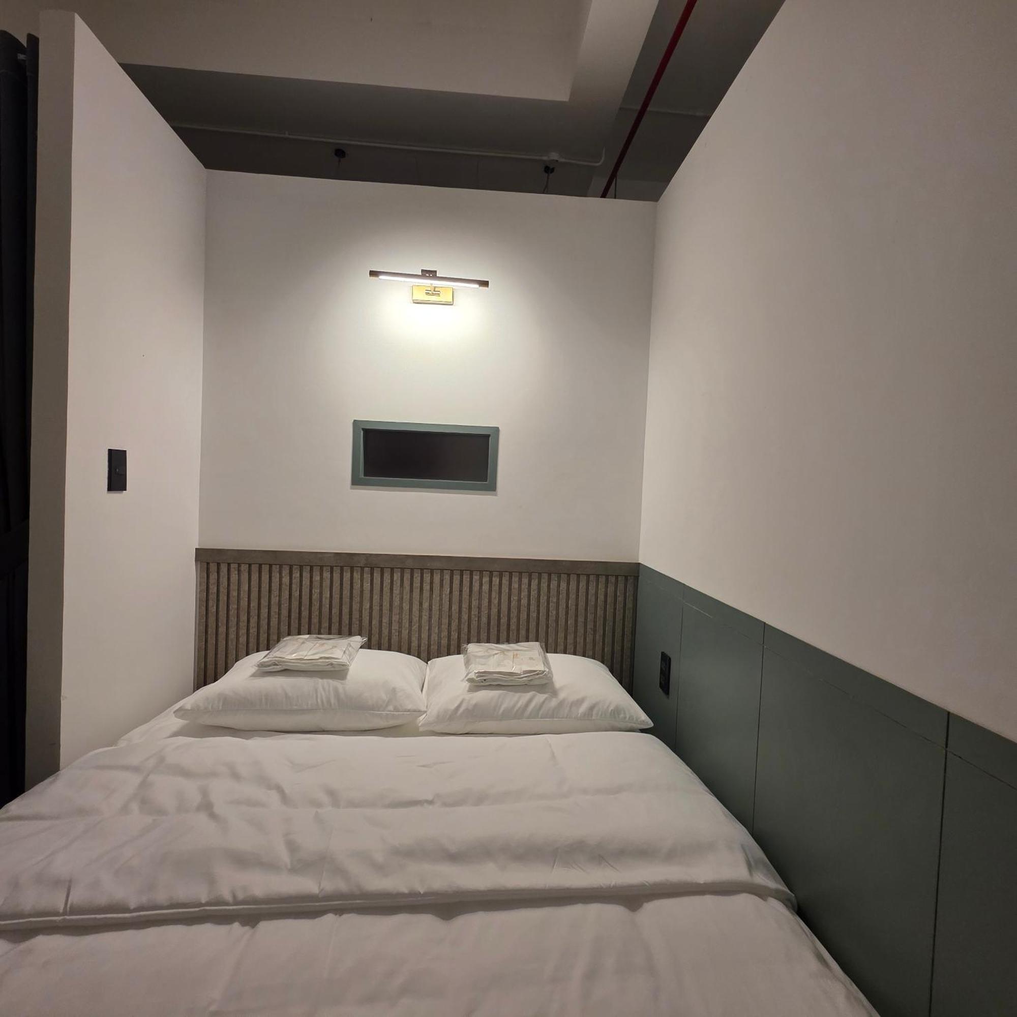 Cozy Cubes Hotel Ho Chi Minh City Exterior photo
